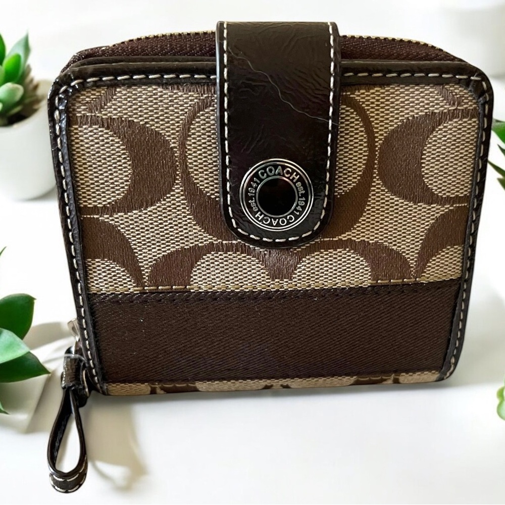 Coach Brown Tan Signature Zip Wallet - Picture 11 of 11